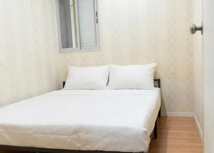 Lumpini 2-bedroom Near The Mall Bangkapi