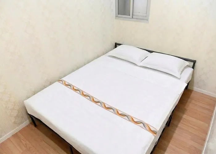 Lumpini 2-bedroom Near The Mall Bangkapi Bangkok